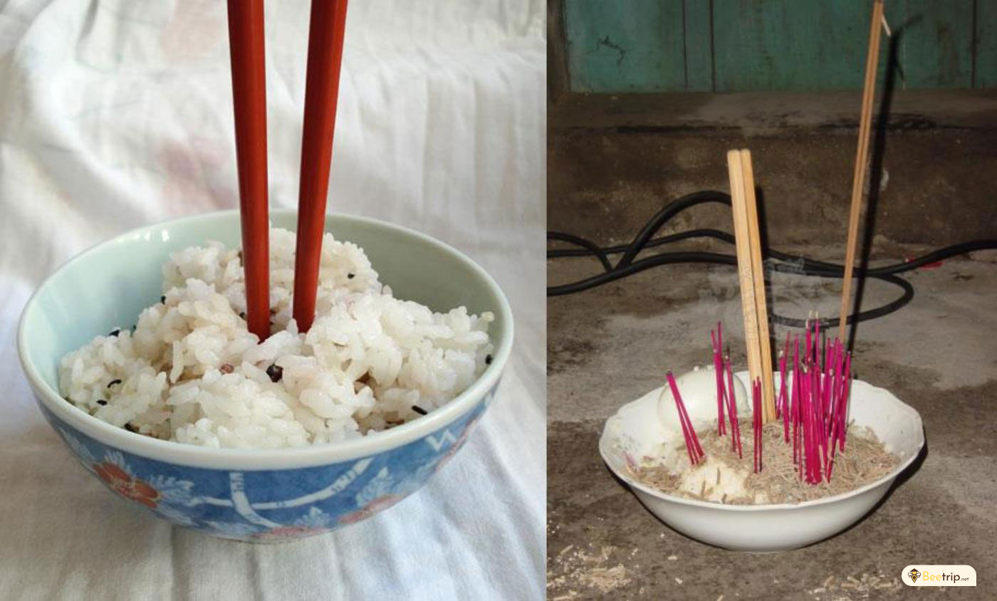 sticking-chopsticks-on-bowl