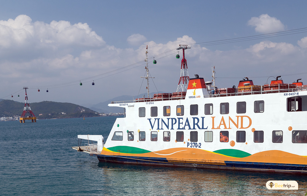 boat-to-vinpearl-land